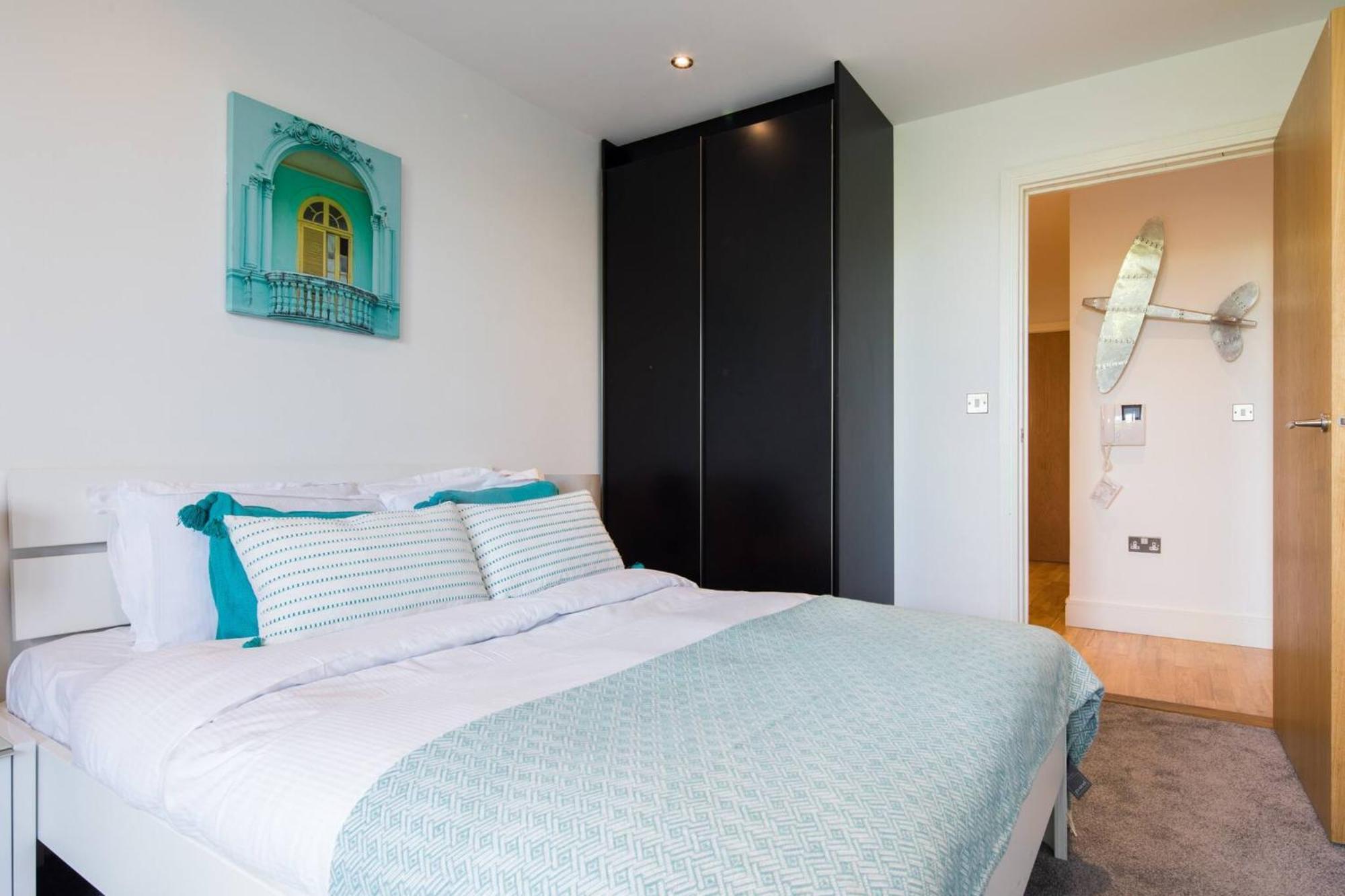 Wild Roses Serviced Apartments - Greenwich London Exterior photo