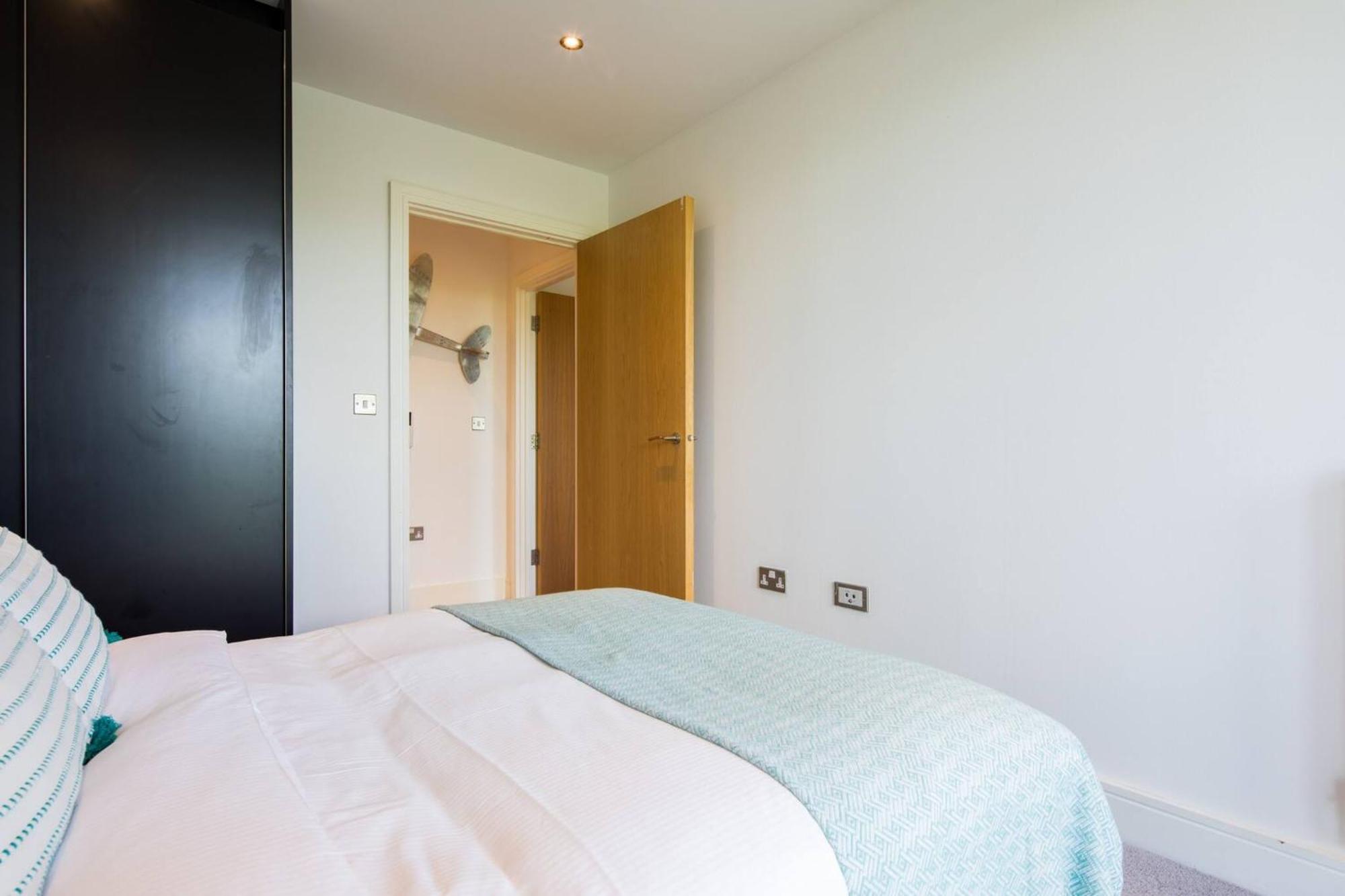 Wild Roses Serviced Apartments - Greenwich London Exterior photo