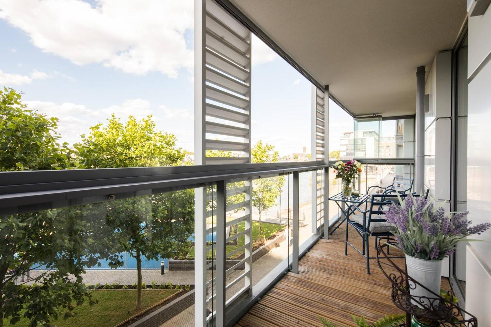 Wild Roses Serviced Apartments - Greenwich London Exterior photo
